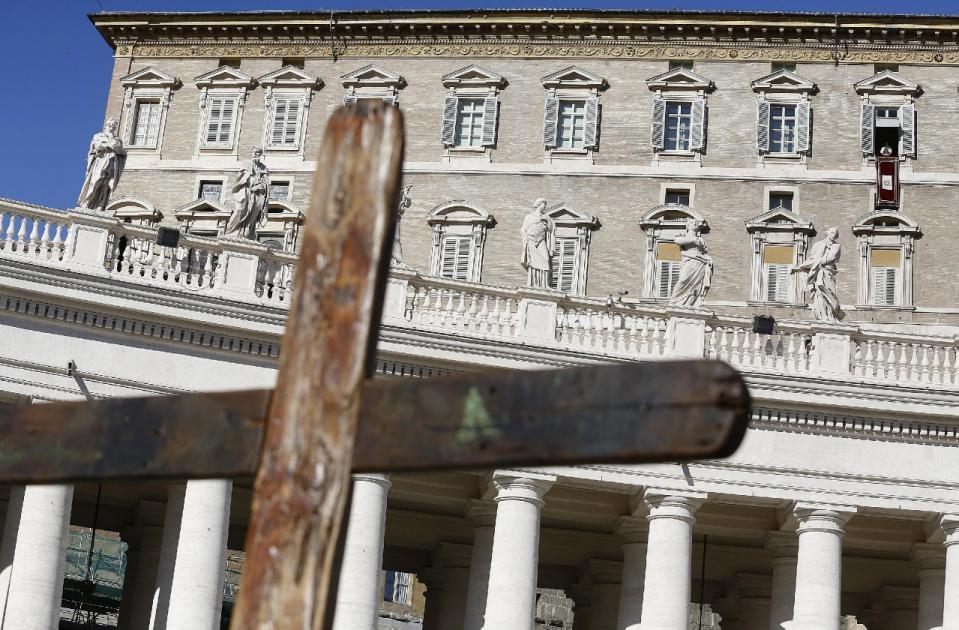 2016-01-17T125126Z_969315494_GF20000097775_RTRMADP_3_POPE-VATICAN.jpg