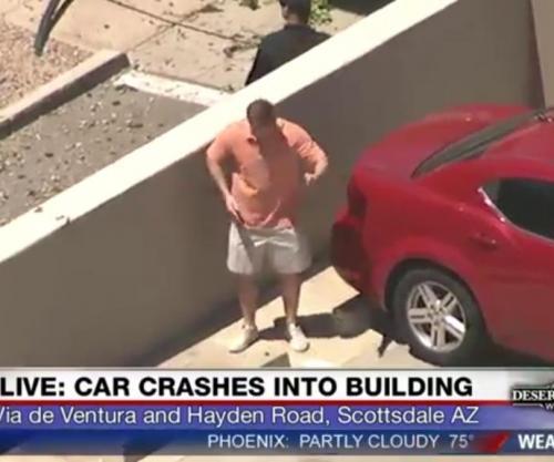 Arizona-mans-dad-dance-for-news-chopper-goes-viral.jpg